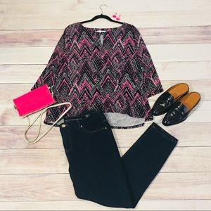 Keyhole Geometric Slinky Top